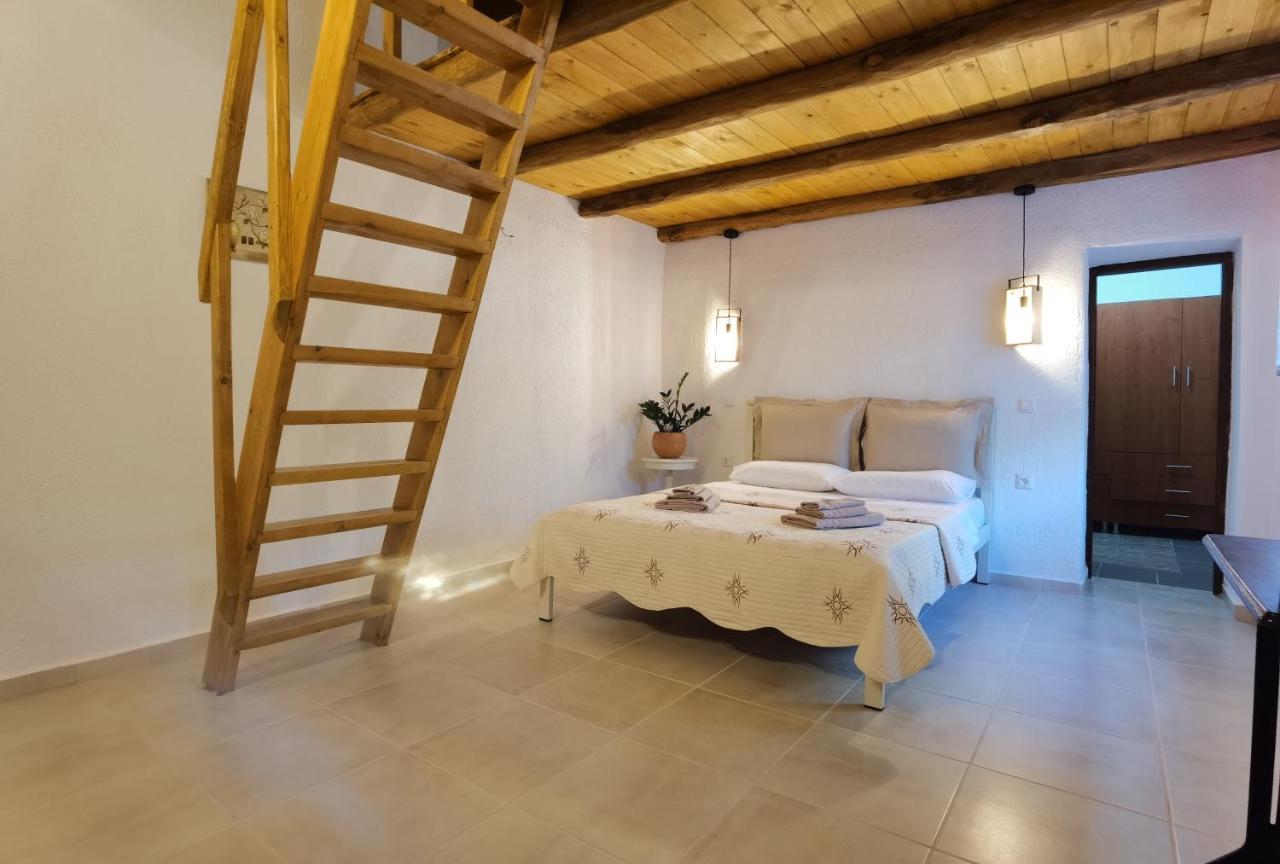 Elaion Thea-Nies Villa Sourpi Exterior photo